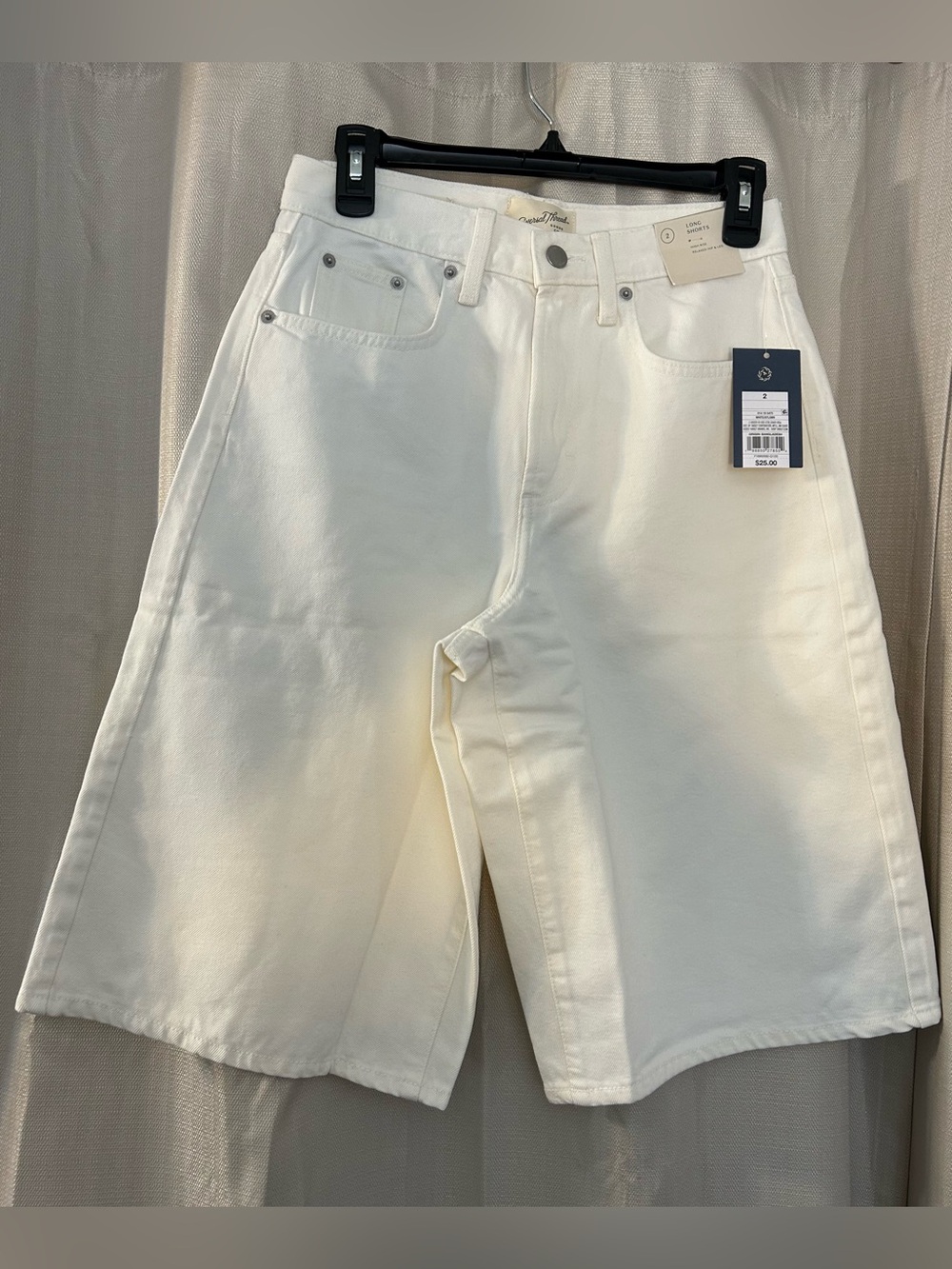 Universal Thread White High Rise Wide Leg Baggy Denim Long Shorts